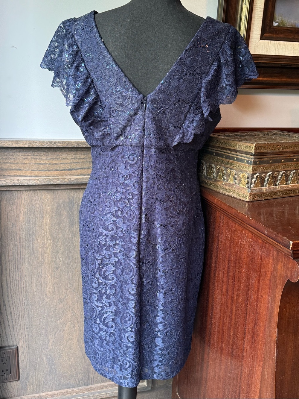 Night Way Collections Navy Lace V-Neck Midi Dress 14 EUC - Picture 5 of 8